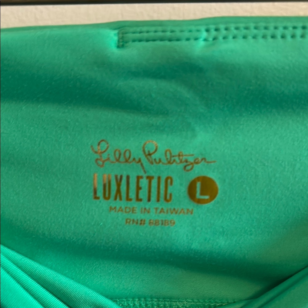 Lilly Pulitzer Large Luxletic Weekender Leggings in Gustavia Green - Picture 4 of 5